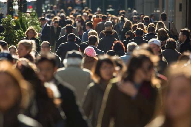 Ubywa Polaków z zastraszającym tempie. "Rzeczpospolita": Jest nas o 2 mln mniej niż podaje GUS