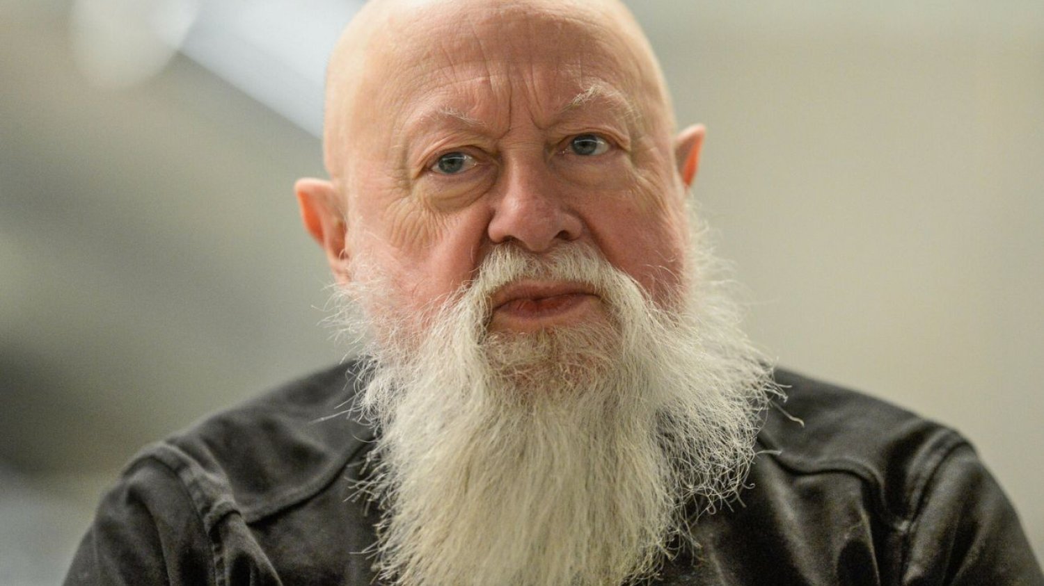 Profesor Jerzy Bralczyk uczestniczył w wypadku.