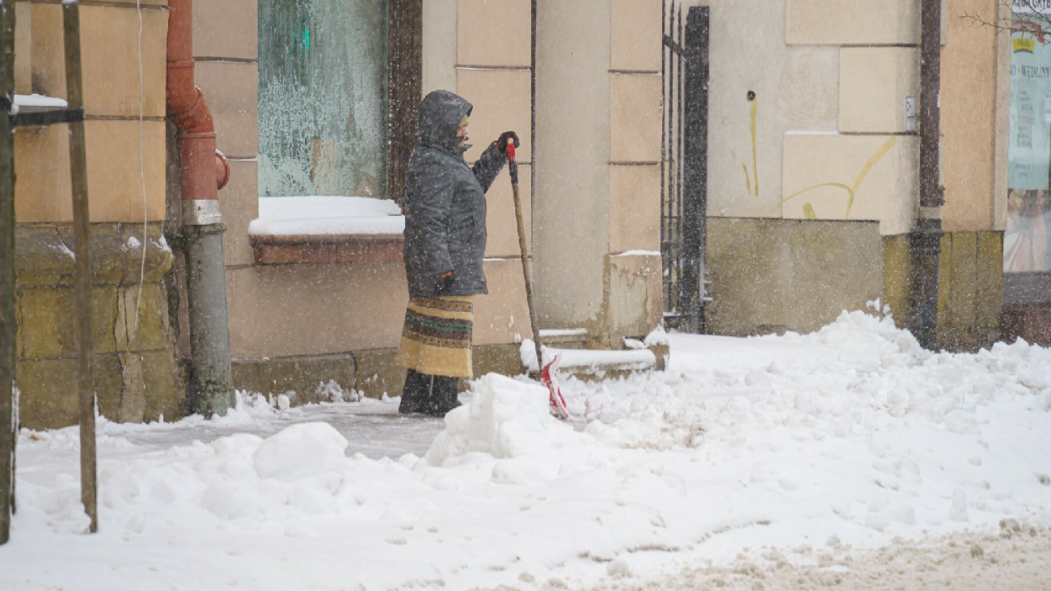 Pogoda. Po tropikalnej zimie idą gwałtowne zmiany. Tak spadnie temperatura.