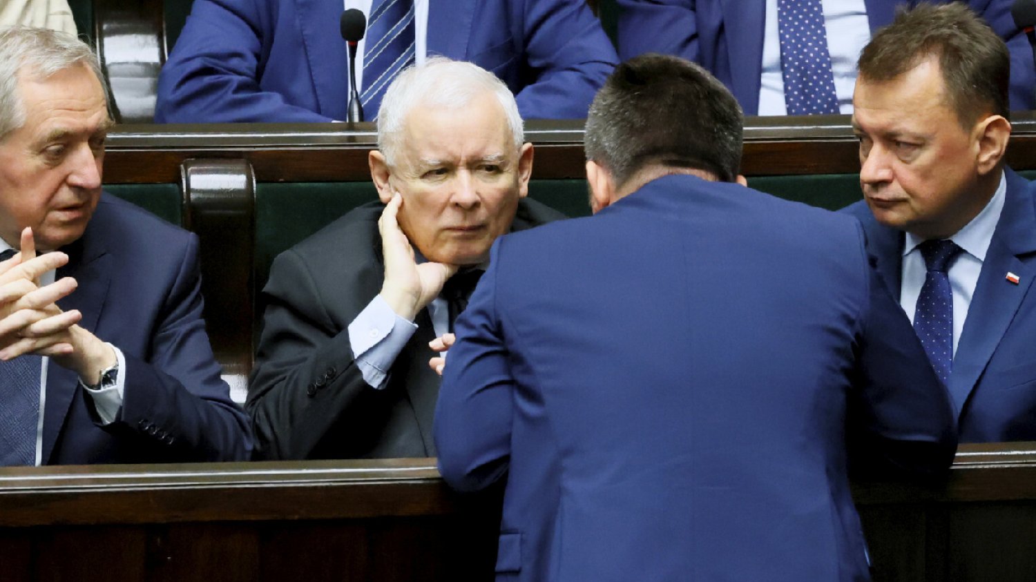 Sondaż. Spada poparcie Jarosława Kaczyńskiego i PiS.