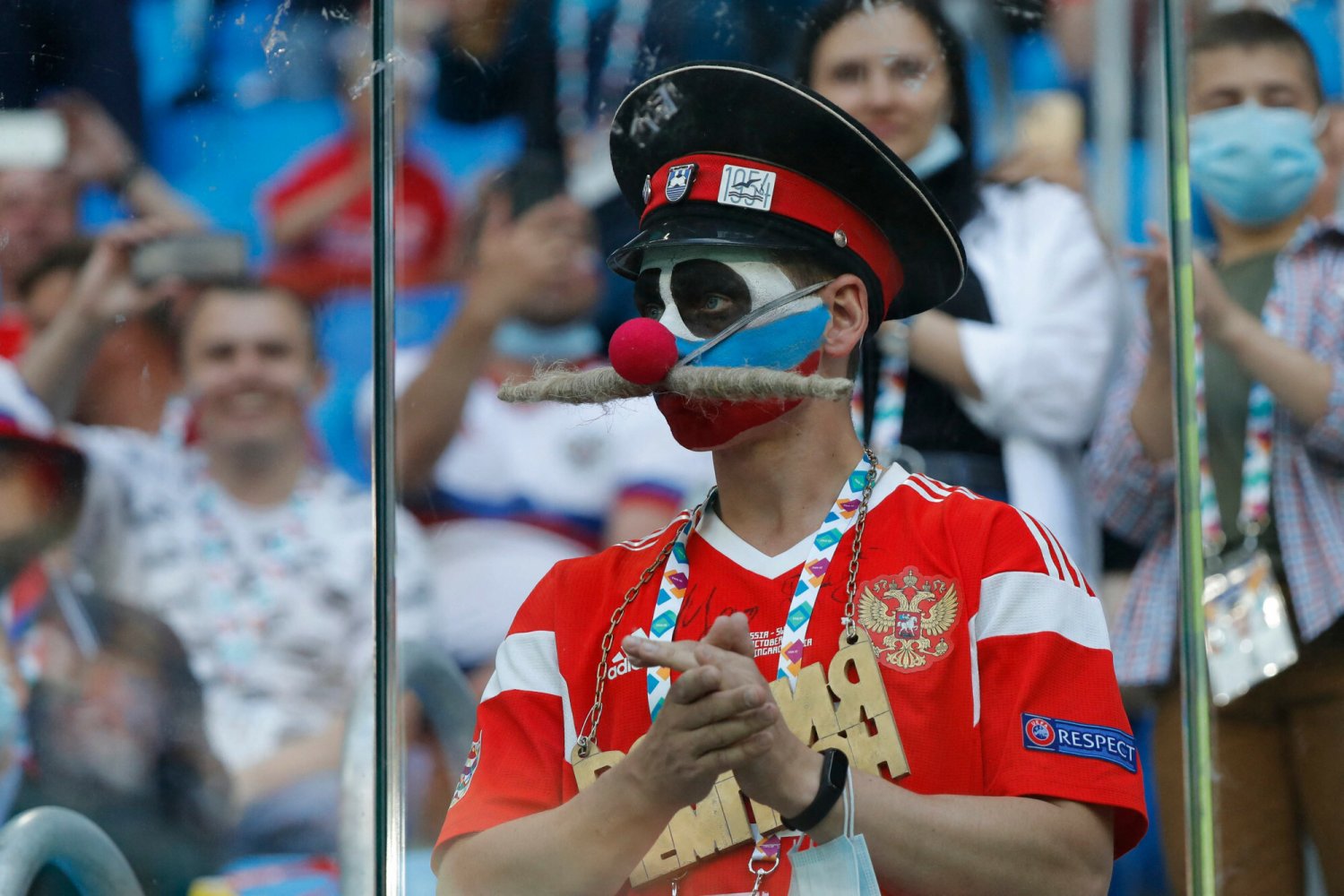 UEFA znów surowo ukarała Rosjan, nie będzie ich w świecie piłki także w kolejnym sezonie