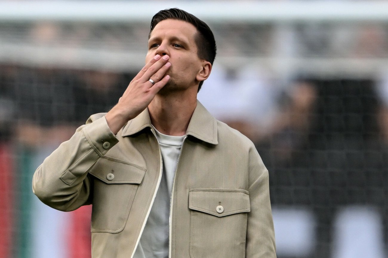 Wojciech Szczęsny pożegnał się z kibicami na stadionie.