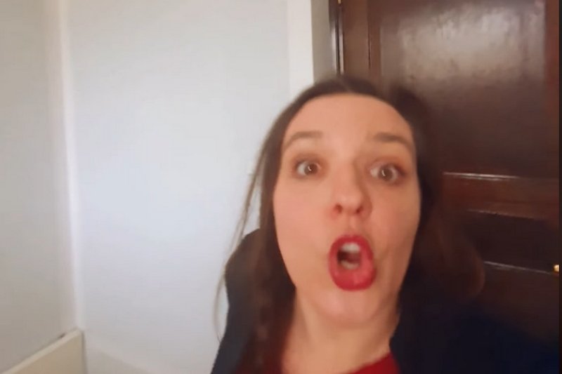 Klaudia Jachira szukała posłów z PiS-u na korytarzach Sejmu.