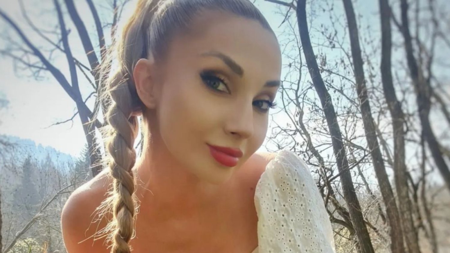 Cleo wspomina czasy szkolne. Zajęcia biologii zapadły jej w pamięci