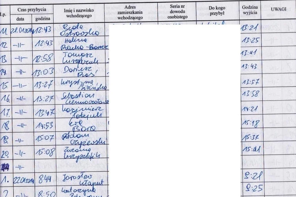 Jedna ze stron księgi wejść i wyjść Ministerstwa Kultury i Dziedzictwa Narodowego.
