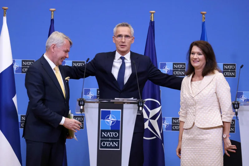 Szwecja i Finlandia w NATO. W Brukseli podpisano protokoły akcesyjne
