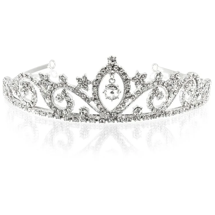 Tiara królowej to jeden z upominków z Pałacu Buckingham.