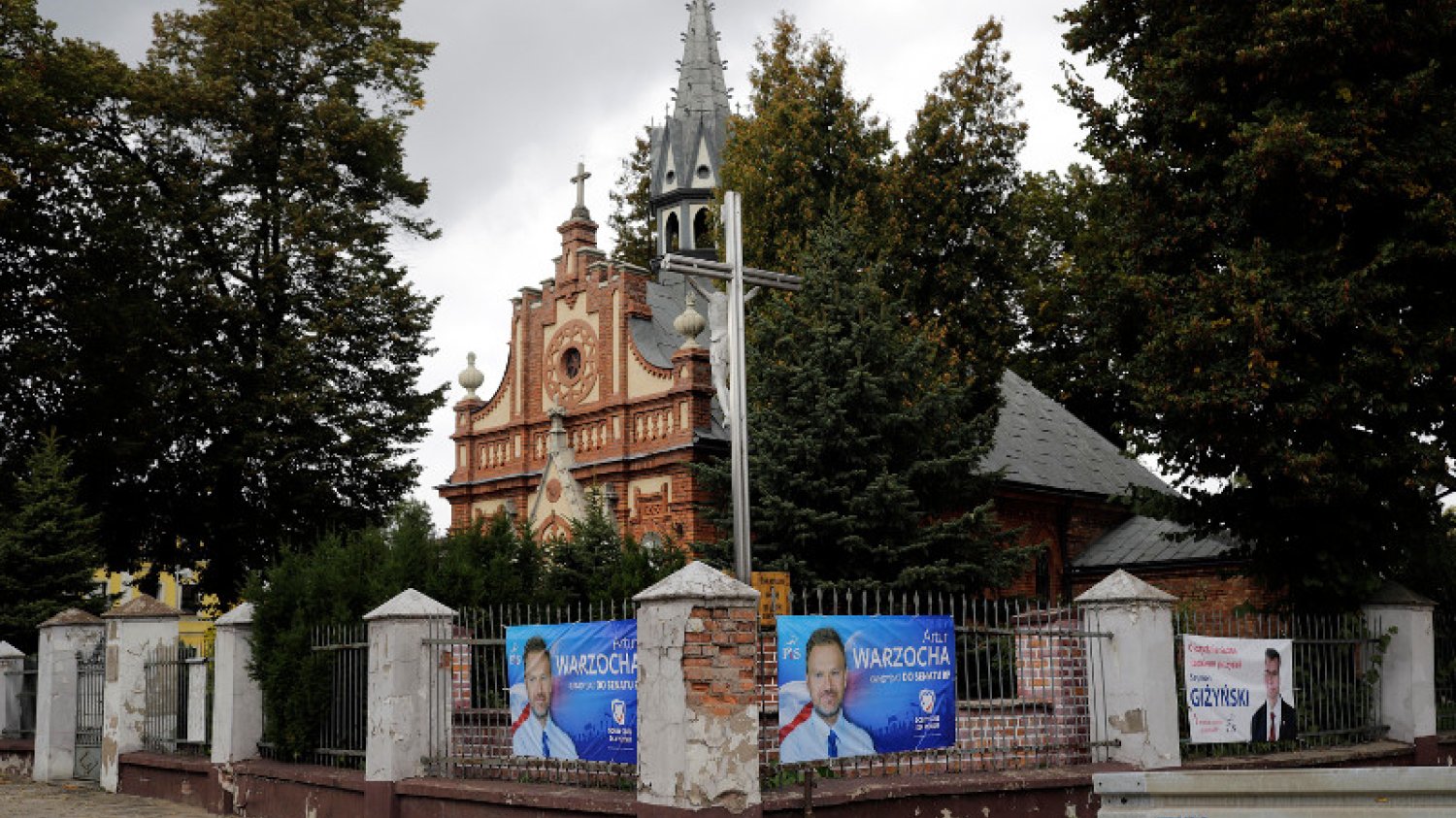 Agitacja polityczna PiS w kościołach. W tej kampanii na ogromną skalę.