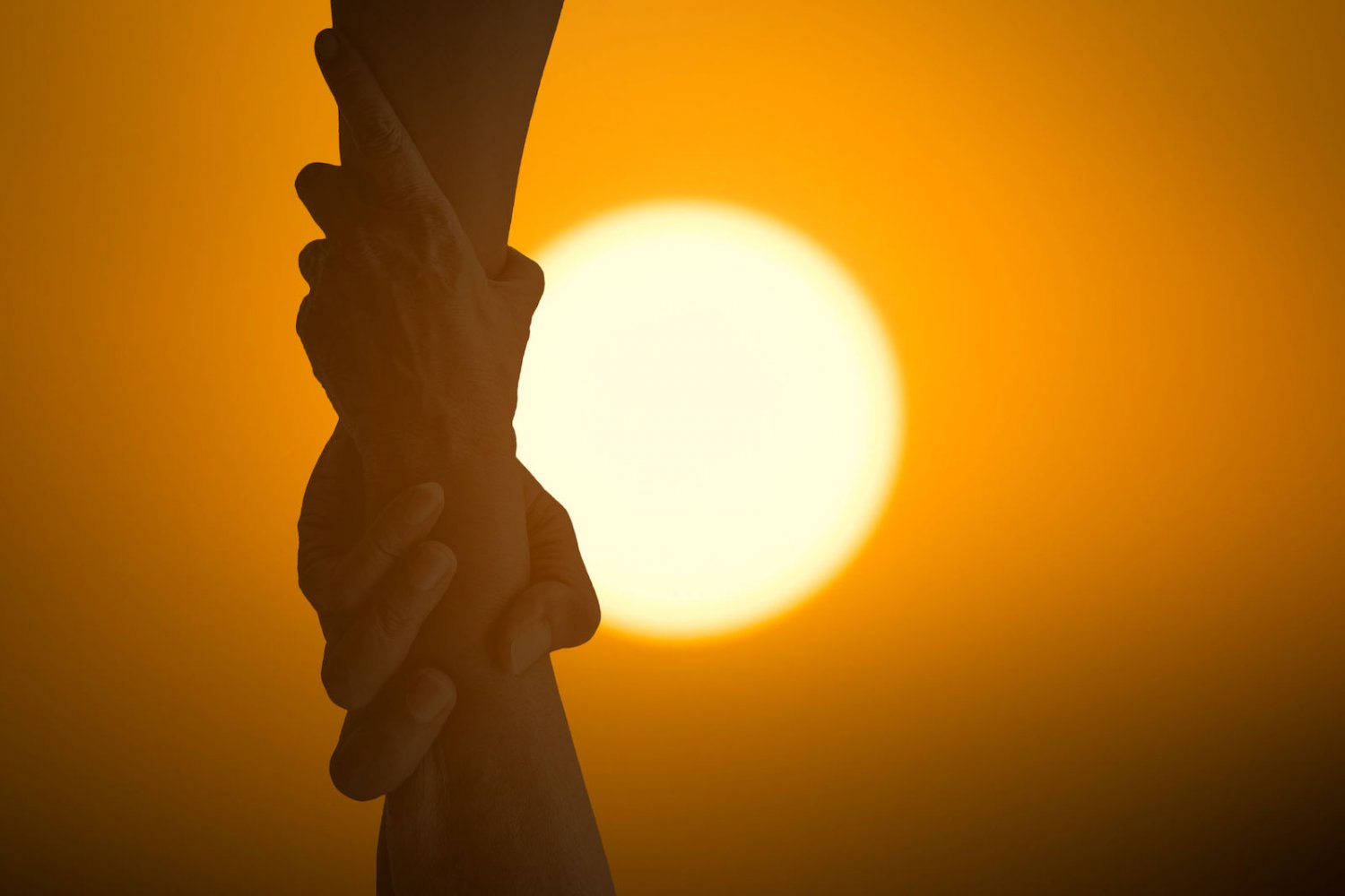 Do kogo wyciągniesz pomocną dłoń?