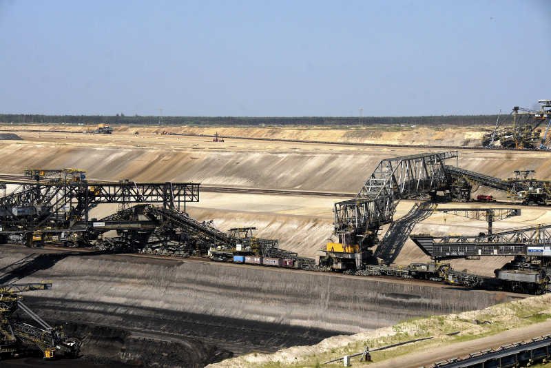 Rząd chce zbudować nowe kopalnie odkrywkowe.