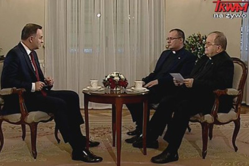 Podczas wywiadywania prezydenta Andrzeja Dudy ojciec Rydzyk nie omieszkał zadbać o swoje interesy