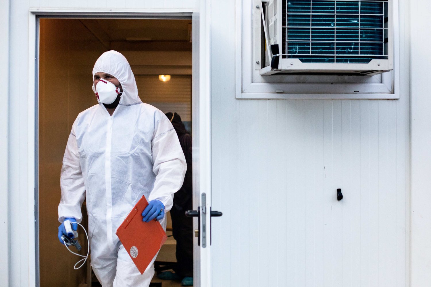 O 619 nowych zakażeniach koronawirusem poinformował resort zdrowia 10 sierpnia.