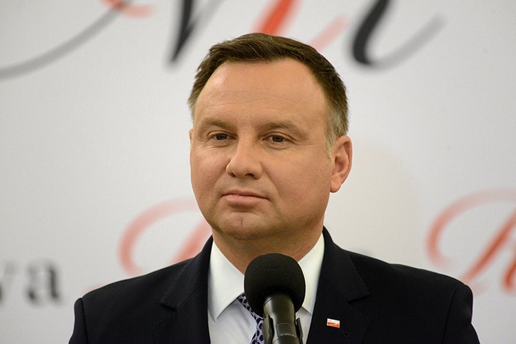 Prezydent Andrzej Duda na antenie TVP Info mówił wielokrotnie powtórzył, że wstydzi się za wypowiedzi I Prezes Sądu Najwyższego Małgorzaty Gersdorf.