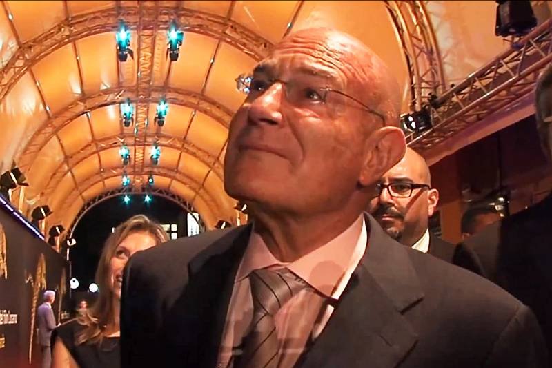 Arnon Milchan był szpiegiem Izraela.