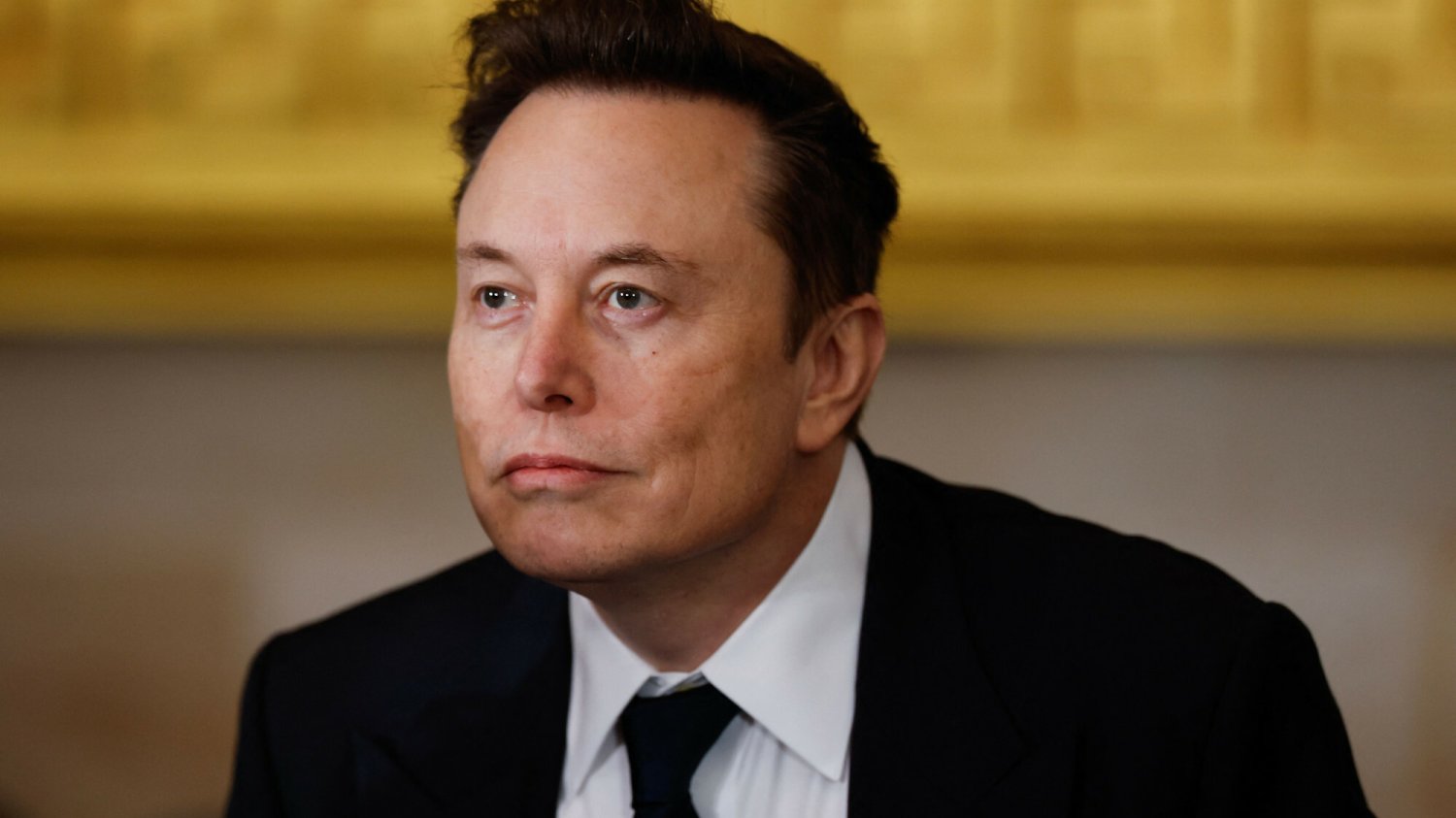 Musk wskazał przyczynę awarii X.