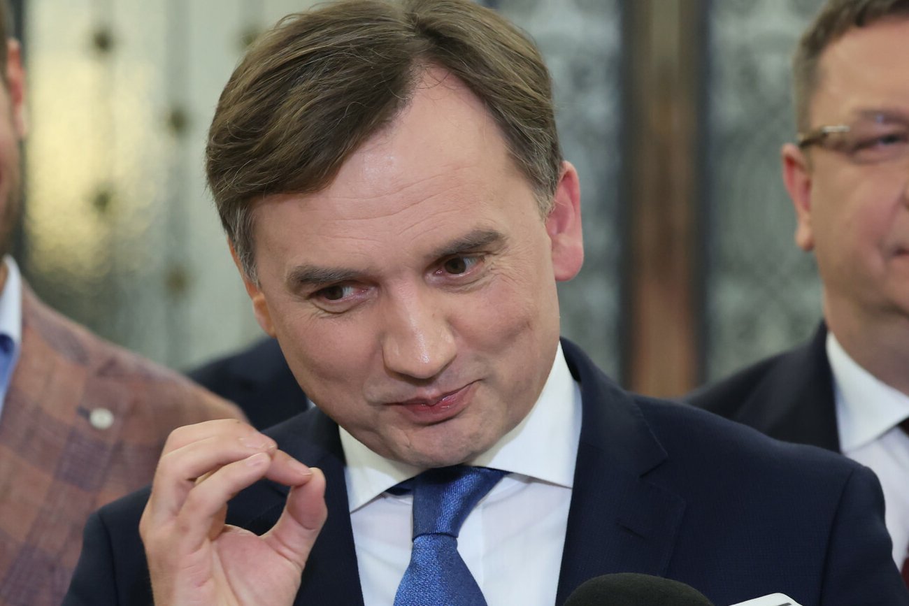Zmiana prawa o prokuraturze. Ziobro oddaje kompetencje przed wyborami