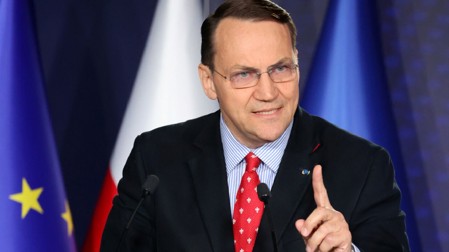 Radosław Sikorski o papieżu Franciszku. Porównał go do abpa Jędraszewskiego