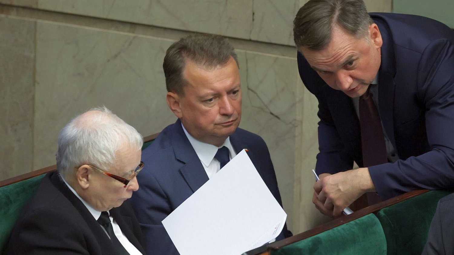 List Jarosława Kaczyńskiego do Zbigniewa Ziobro może wysłać kilka osób do więzienia i zagrozić istnieniu dwóch partii