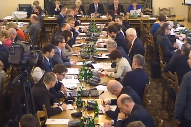 Prezesi banków zostali wezwani na posiedzenie komisji finansów publicznych.