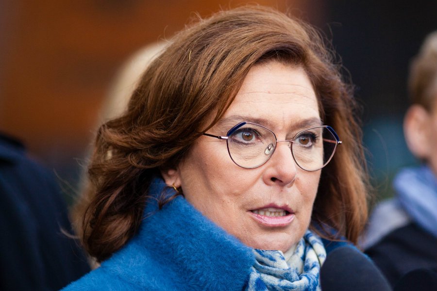 Małgorzata Kidawa-Błońska zaapelowała do Andrzeja Dudy o reakcję na oszczercze słowa Władimira Putina o roli Polski w wywołaniu II wojny światowej.