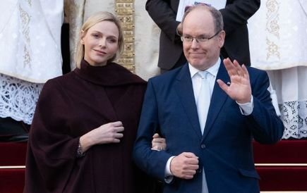 Książę Monako Albert z żoną Charlene.