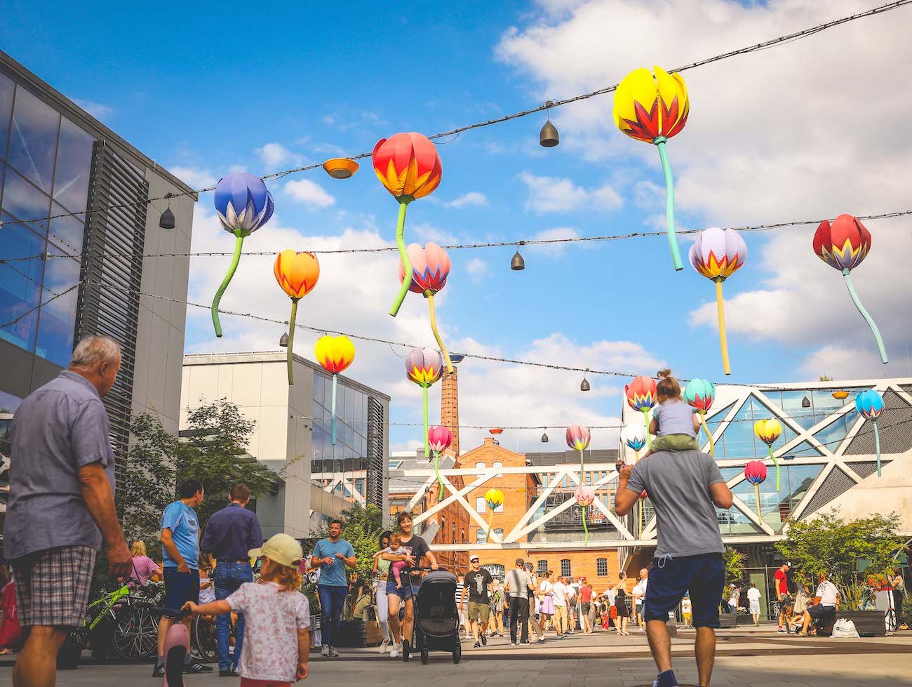 Najmodniejsze gastrolokale w jednym miejscu. Sprawdź, jak pyszny jest warszawski Koneser!