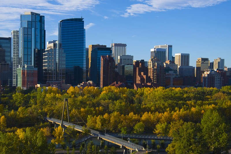 Dla niektórych ludzi praca w takich korporacyjnych biurowcach jest spełnieniem marzeń