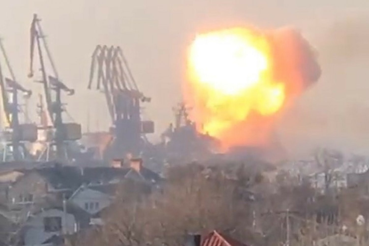 Wybuch w jednym ukraińskich portów. Zdjęcie ilustracyjne.