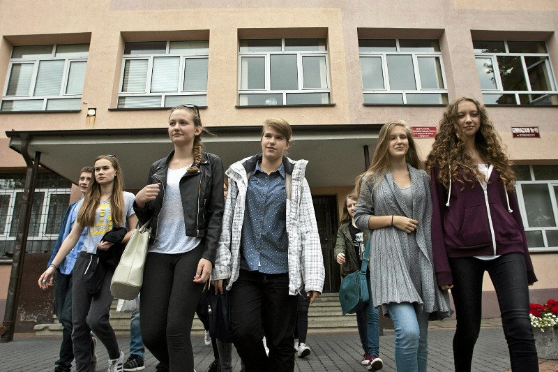 Rewolucja staje się faktem - PiS wygasi gimnazja. Była minister: Realnie? Niemożliwe