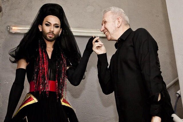 Wurts w kreacji JPG i projektant.