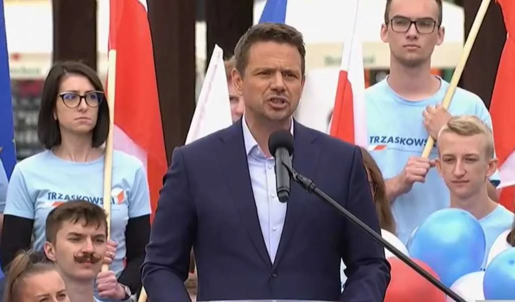 Rafał Trzaskowski podobnie jak wcześniej Jarosław Kaczyński w Lublinie odniósł się do młodych ludzi w Rzeszowie.