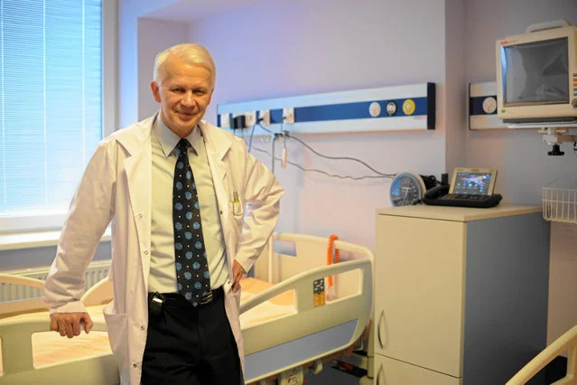Prof. Wiesław Jędrzejczak zaznacza, że chodzi o leczenie dla bardzo wyselekcjonowanej grupy pacjentów.