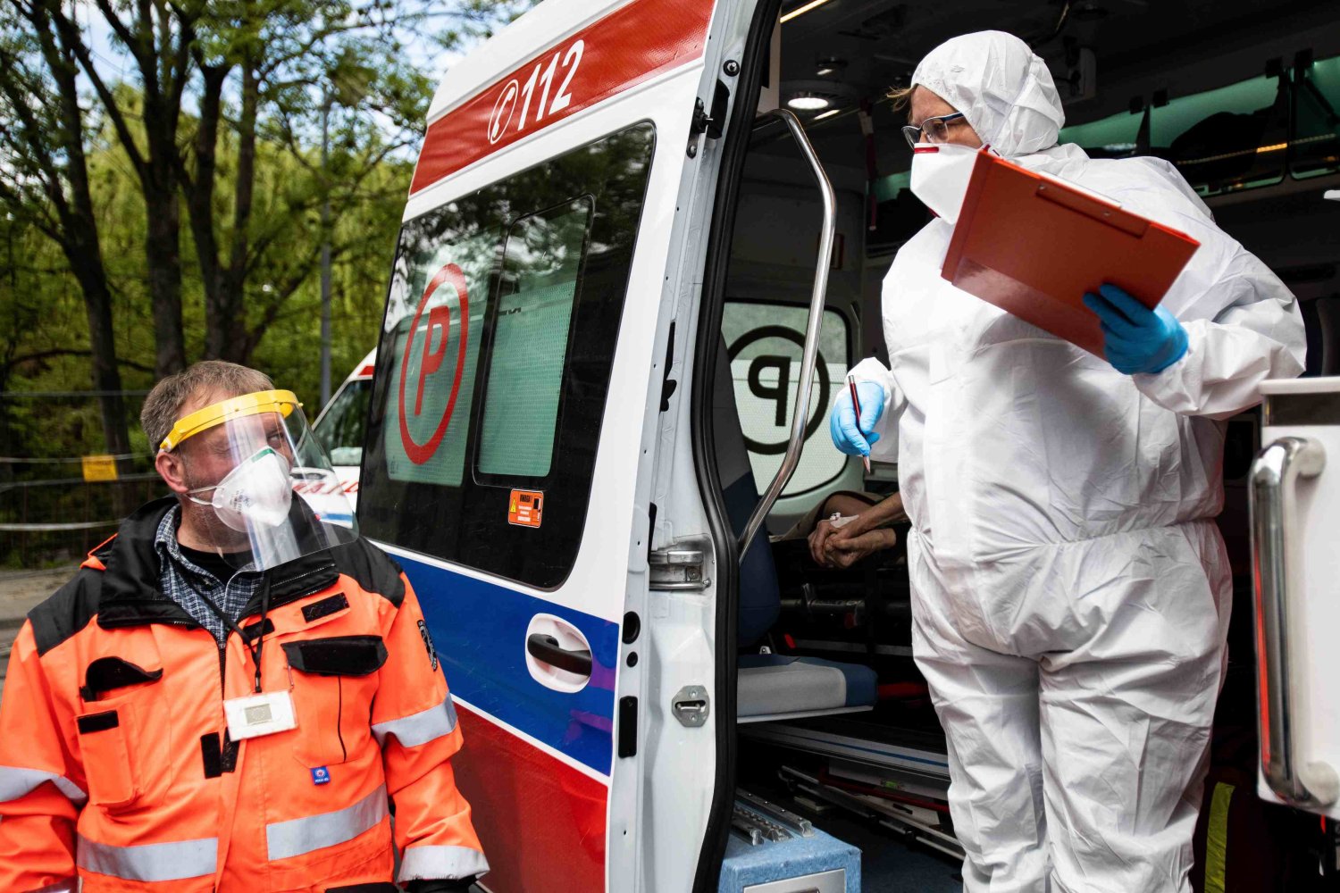 O 595 nowych przypadkach zakażenia koronawirusem poinformowało Ministerstwo Zdrowia w środowym komunikacie.