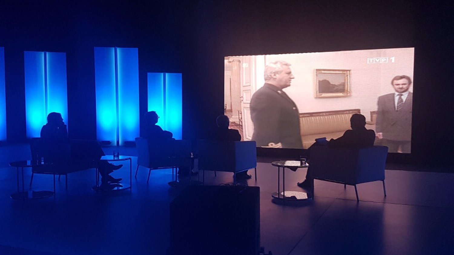 Dzisiaj Jarosław Kaczyński może czuć się spełniony. To jego wersję historii pokazuje TVP.