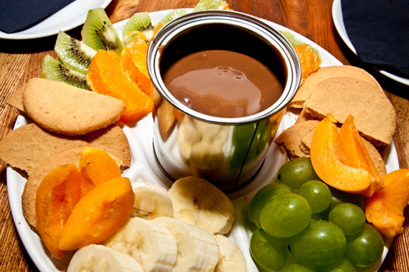 Czekoladowe fondu przygotowane na bazie Hotchocdipu