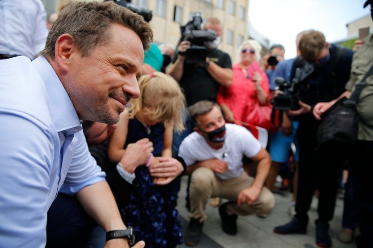 Spotkanie z Trzaskowskim w Opolu przyciągnęło mnóstwo osób.