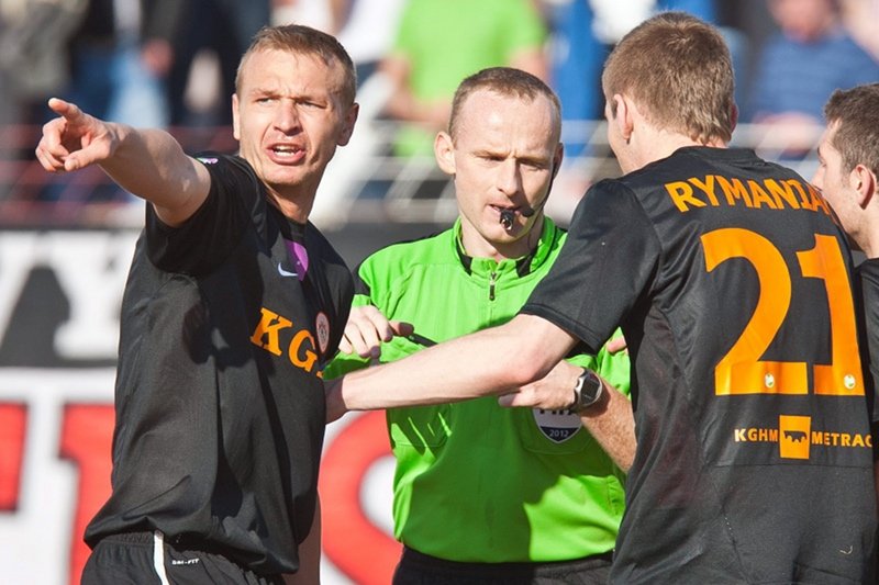 Marcin Borski - sędzia ligowy, o którym mówi się ostatnio najwięcej.