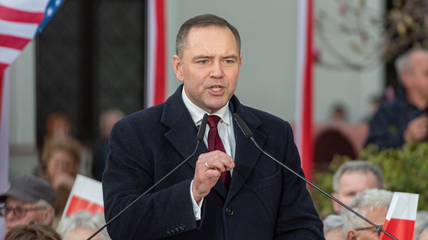 Trump chce, żeby Nawrocki i Putin usiedli przy jednym stole. Mam wrażenie, iż świat stanął na głowie