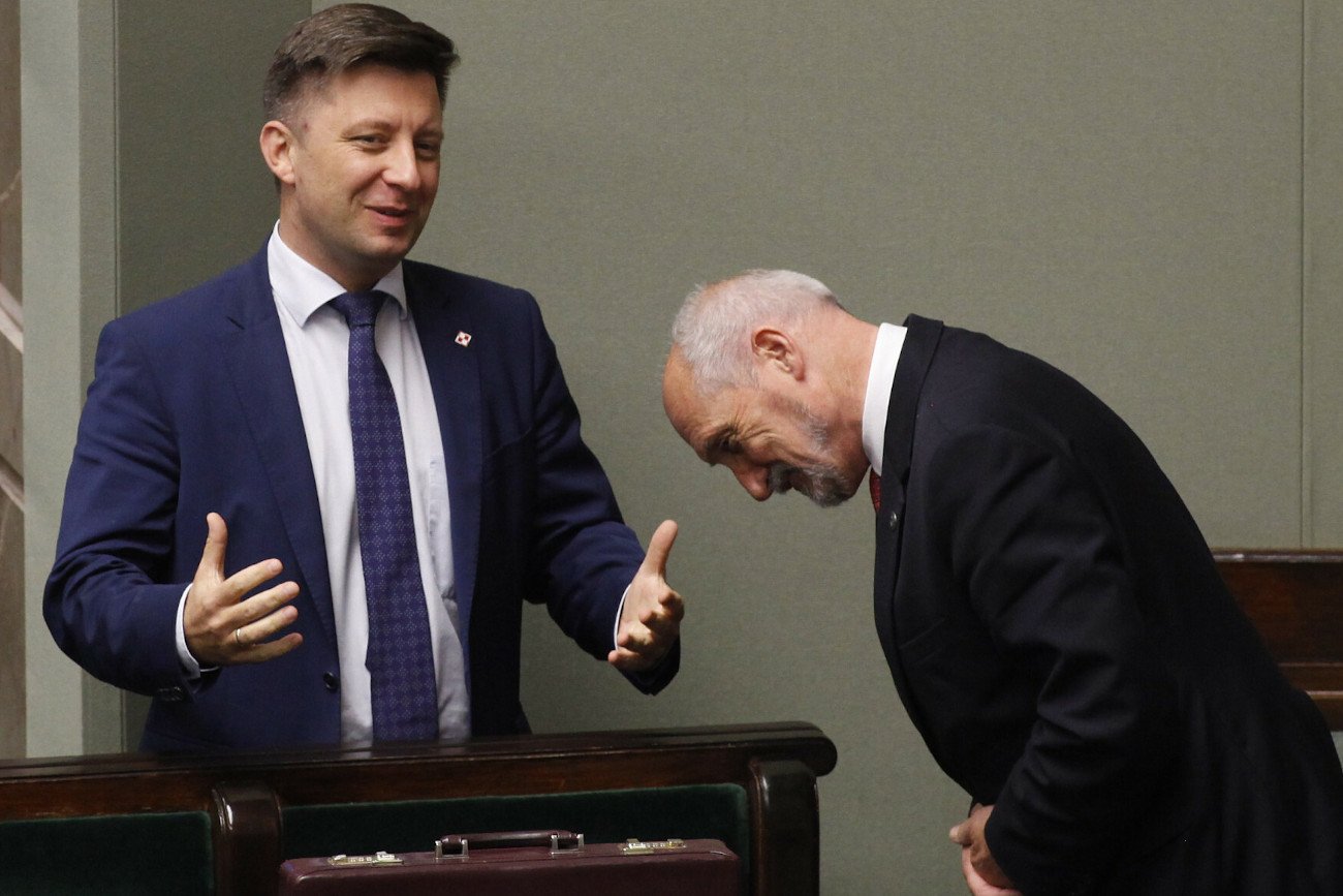 W sieci pojawiły się kolejne zrzuty ekranu pokazujące wiadomości, które mogą pochodzić ze skrzynki mailowej Michała Dworczyka.