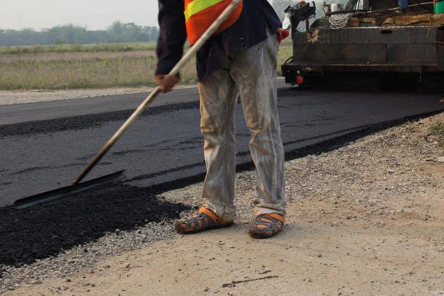 Strategia "cena ponad wszystko" w przetargach publicznych to ślepy zaułek. Dowiodły tego niepowodzenia w realizacji niektórych projektów infrastrukturalnych