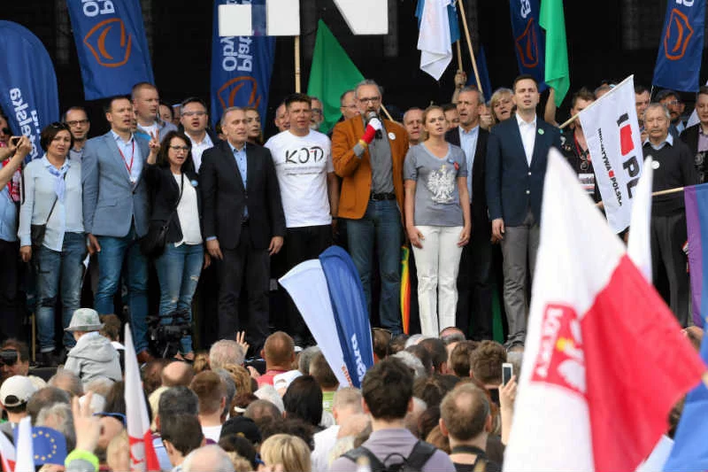 Koalicja opozycji może pokonać PiS w wyborach.
