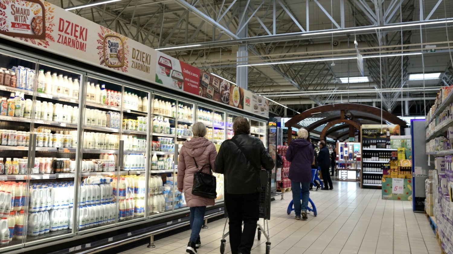 Ile będzie kosztować masło na święta? Eksperci wskazali, co dzieje się ceną tego produktu. Cena masła na Boże Narodzenie – produkt ostatnio drożeje.