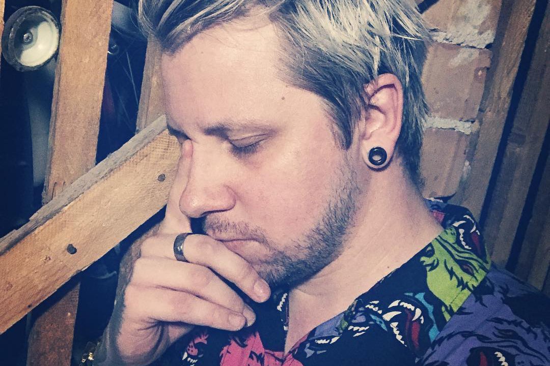 Youtuber Człowiek Warga jest popularny wśród widzów młodego pokolenia. Jego kanał "Z dupy" subskrybuje 1,4 mln osób