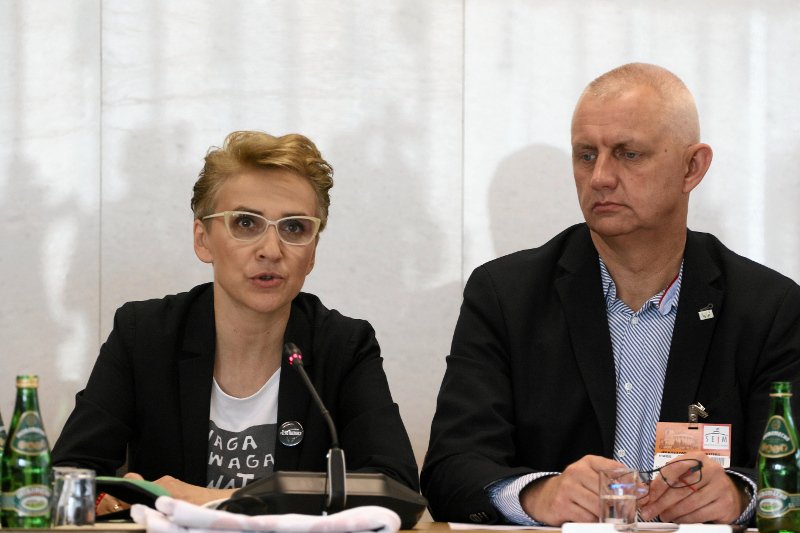 Marek Lisiński złożył oświadczenie – tak jak Rada Fundacji, w skład której wchodzi Joanna Scheuring-Wielgus.