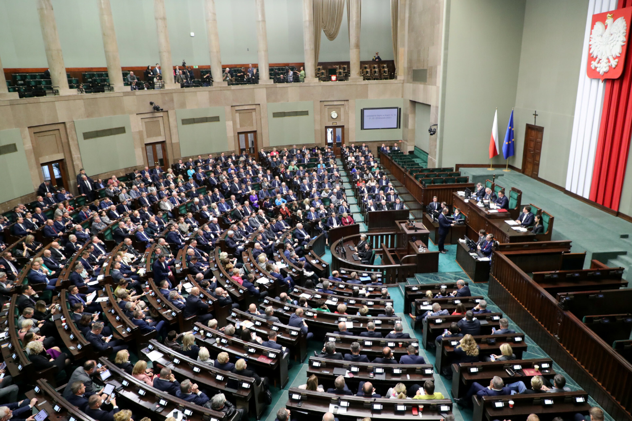Sejm zdecydował ws. Trybunału Konstytucyjnego. Uchwałę przyjęto po pierwszym czytaniu.