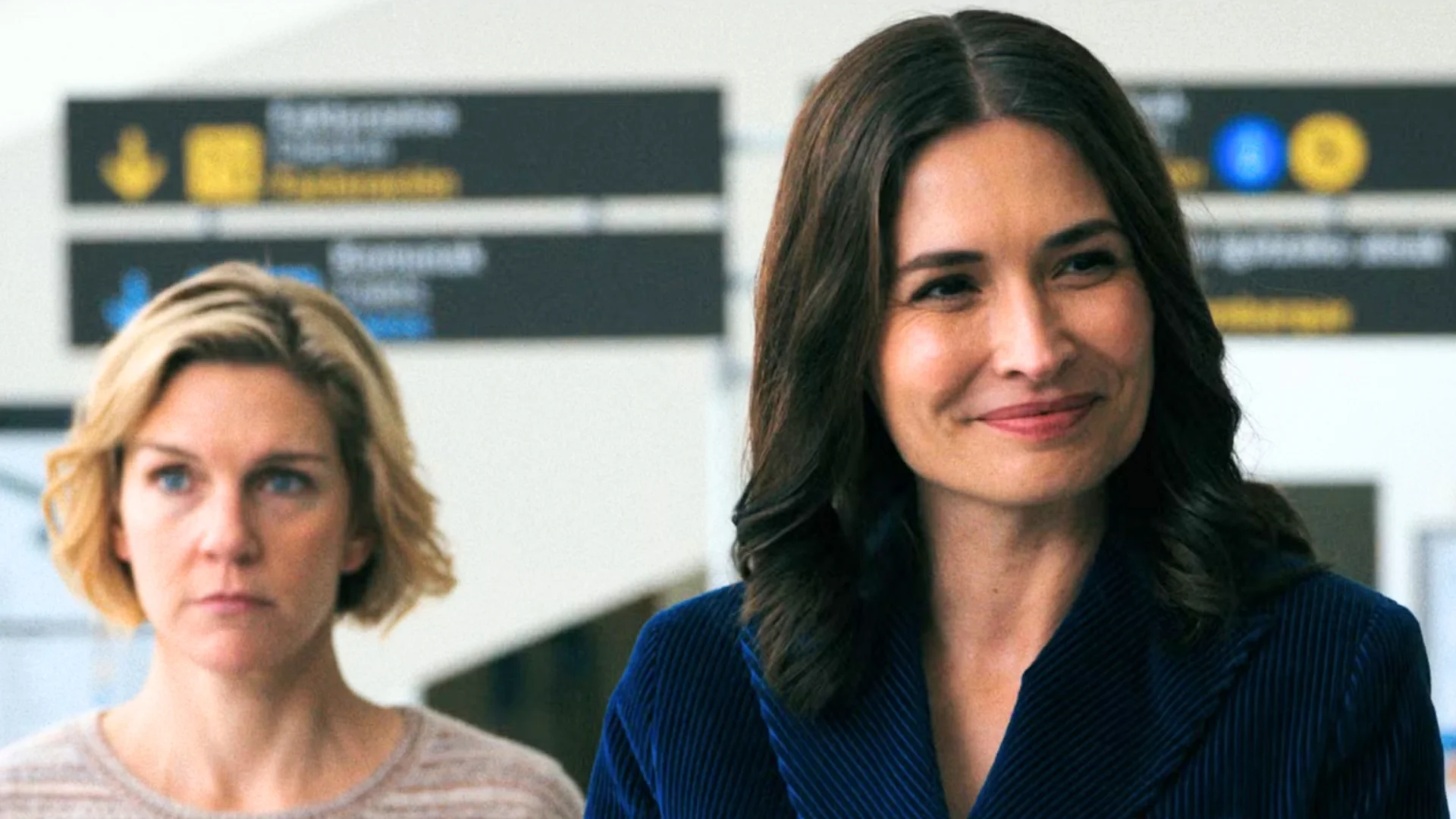 Rhea Seehorn i Karolina Wydra w serialu "Jedyna"