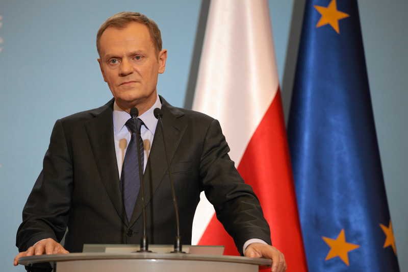 Platforma Obywatelska traci poparcie po wypowiedzeniu wojny kierowcom przekraczającym prędkość.