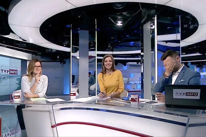 To już ostatnie chwile porannego programu TVP Info w dotychczasowej scenografii. Od poniedziałku nastąpią zmiany.