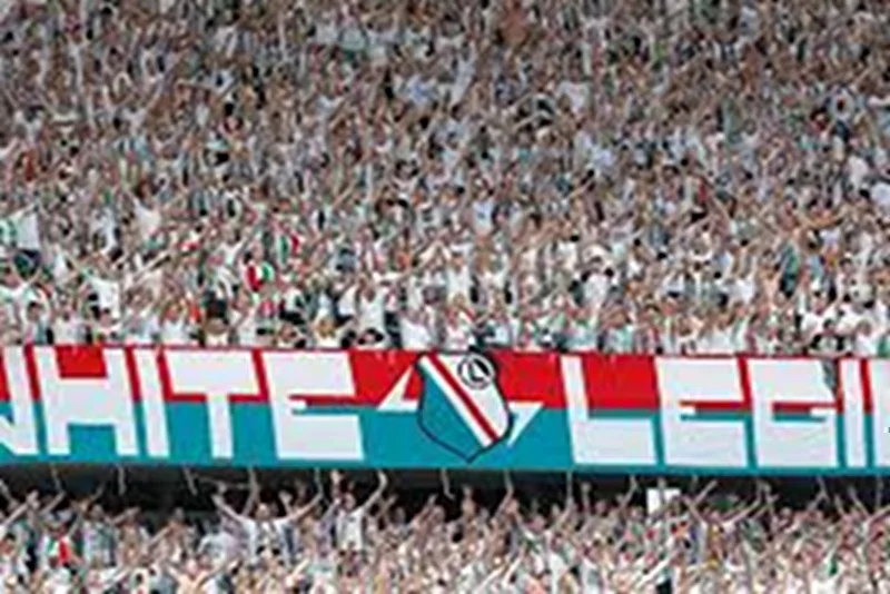 Flaga grupy "White Legion" na Legii jest od lat i nigdy nikt nie wniósł co do niej zastrzeżeń