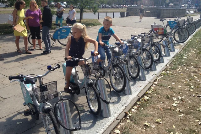 Rowerki Veturilo będą dostępne od 13.08 na stacji przy al. Niepodległości